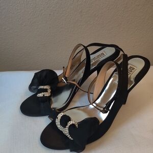 Badgley Mischka Black Satin Heels with Rhinestone bow clip